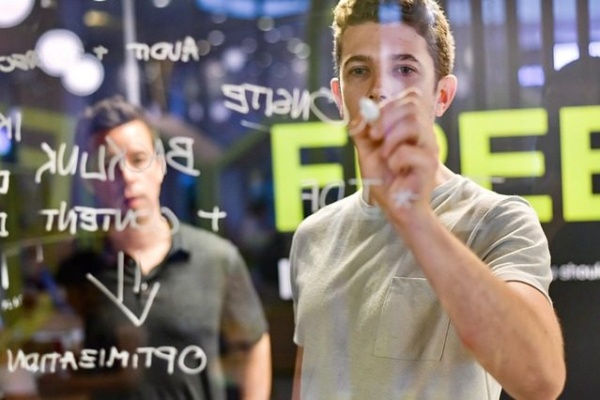 Créer une startup de l'idée aux formalités